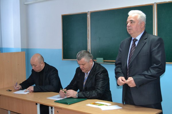 З вступним словом виступив професор кафедри економіки Семенда Д.К.